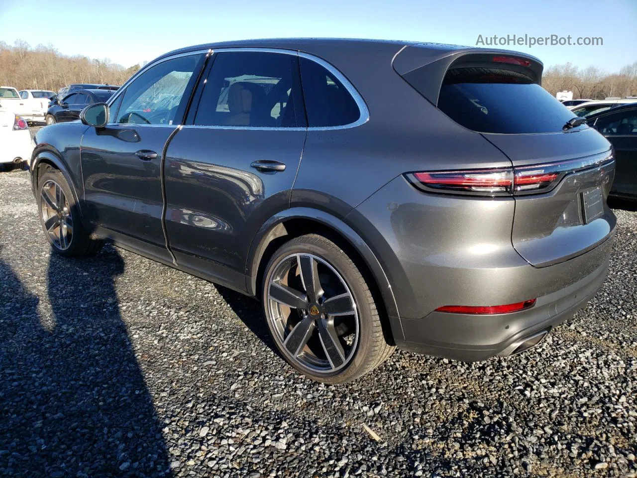 Porsche Cayenne 2021 коричневый