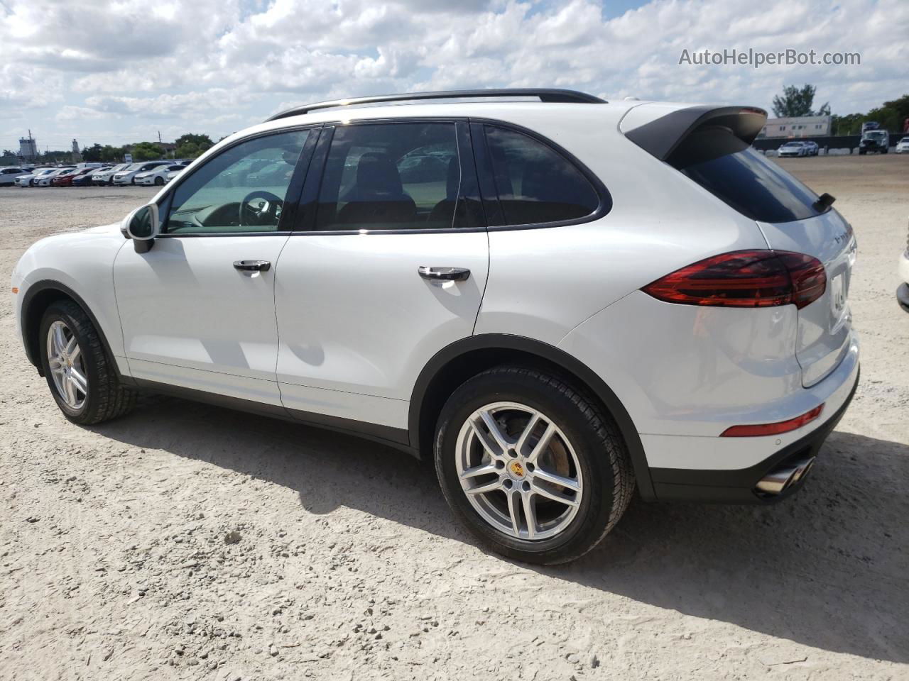 2018 Porsche Cayenne S White vin: WP1AB2A28JLA60858