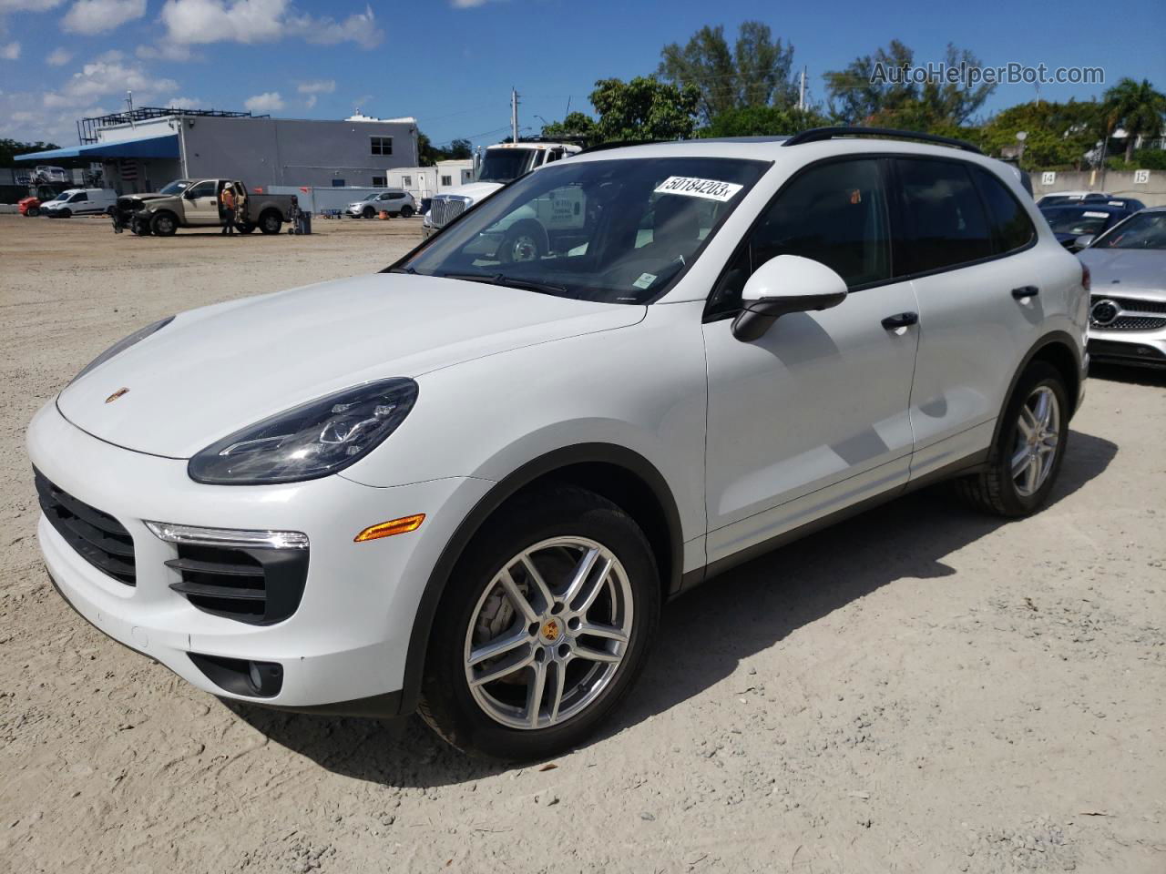 2018 Porsche Cayenne S White vin: WP1AB2A28JLA60858