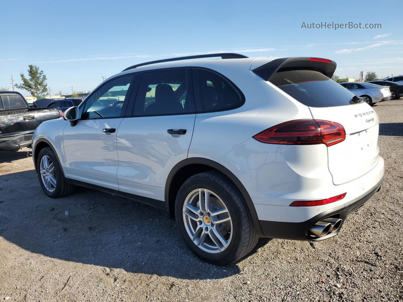 2018 Porsche Cayenne S White vin: WP1AB2A28JLA60858