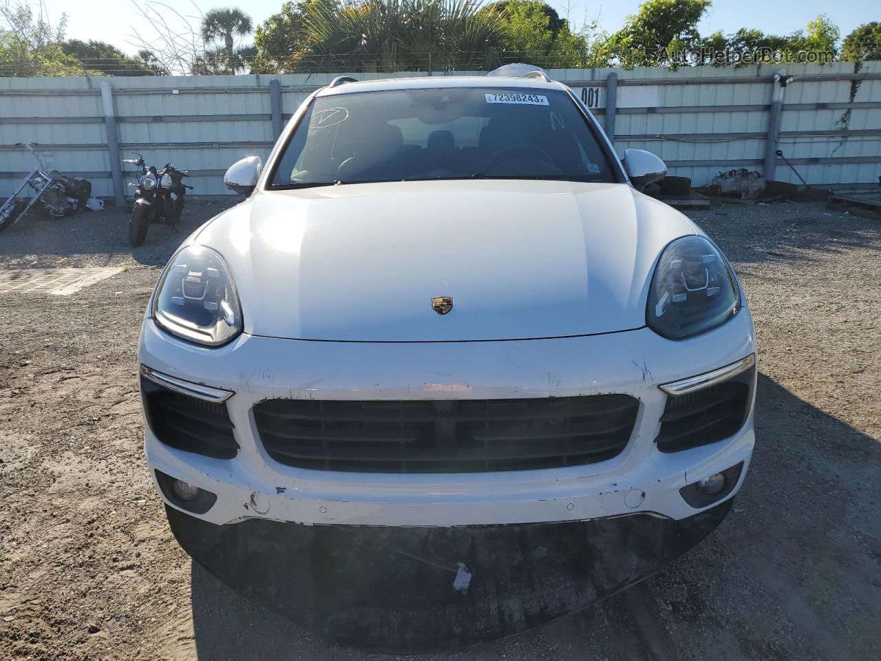 2018 Porsche Cayenne S White vin: WP1AB2A28JLA60858