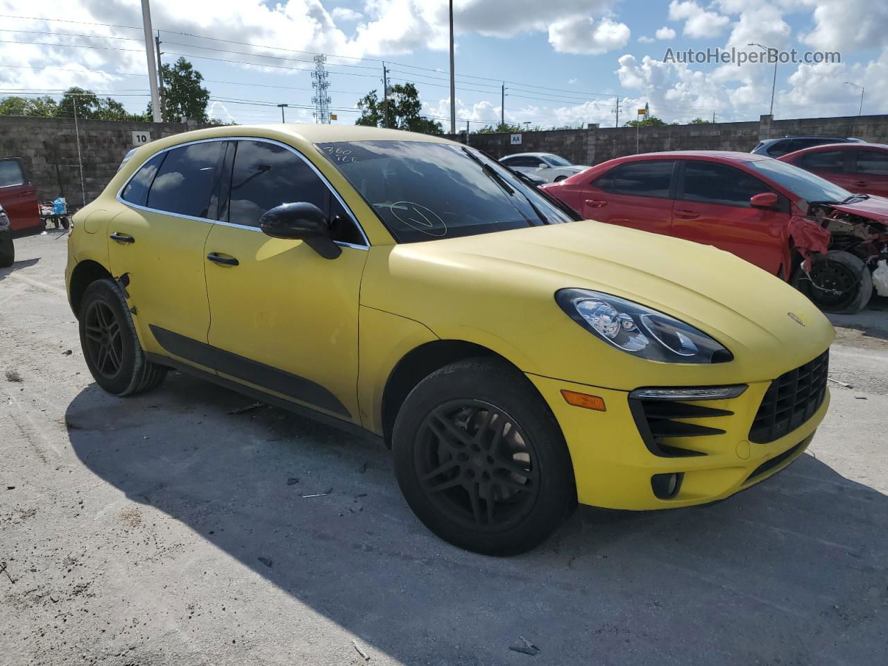 2017 Porsche Macan S Yellow vin: WP1AB2A50HLB17056