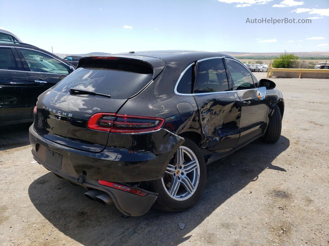 2017 Porsche Macan S Черный vin: WP1AB2A52HLB10156