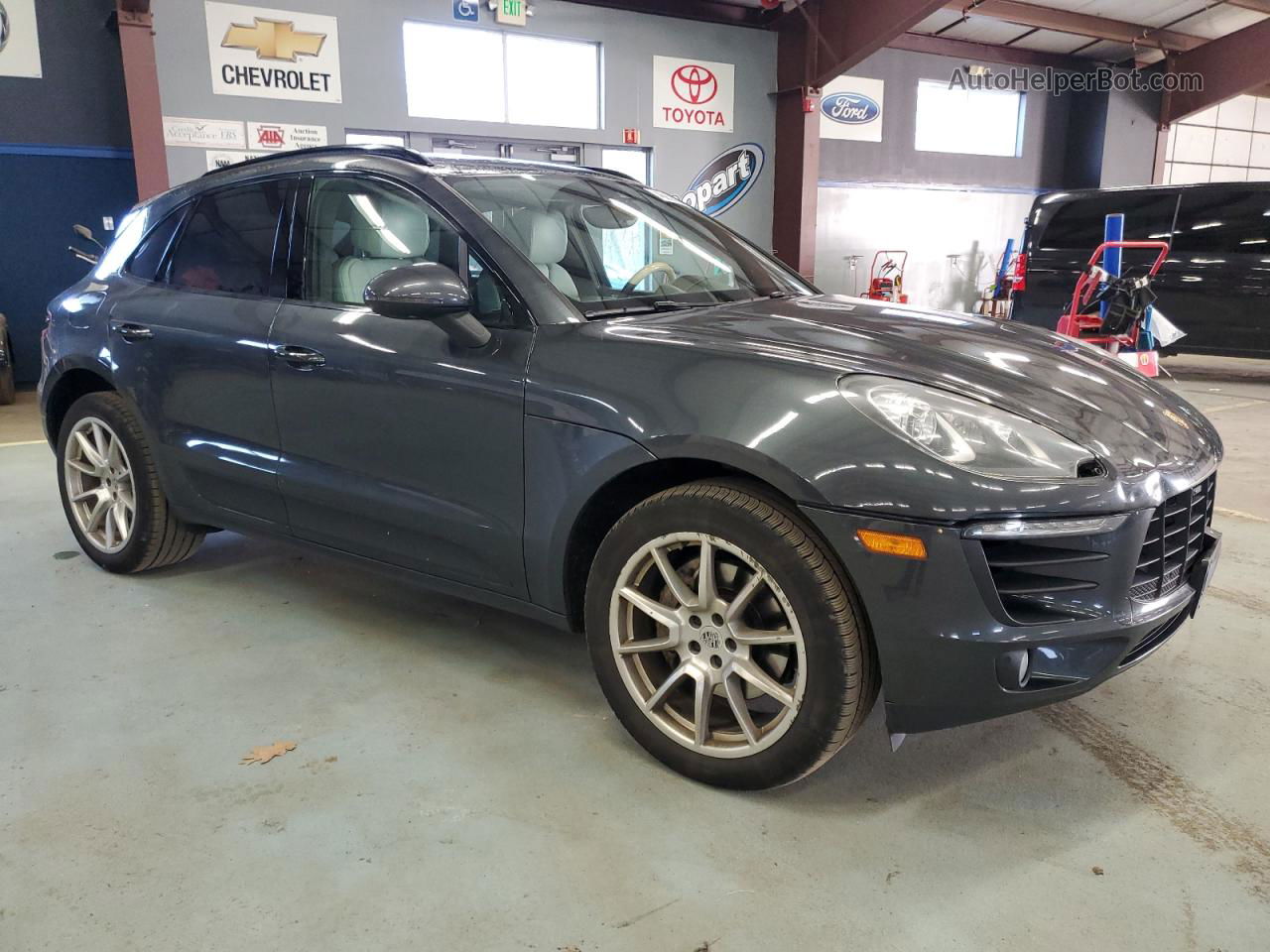 2017 Porsche Macan S Gray vin: WP1AB2A52HLB12988