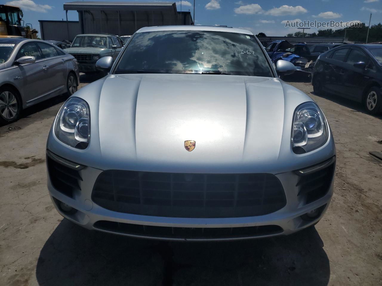 2017 Porsche Macan S Silver vin: WP1AB2A52HLB13929