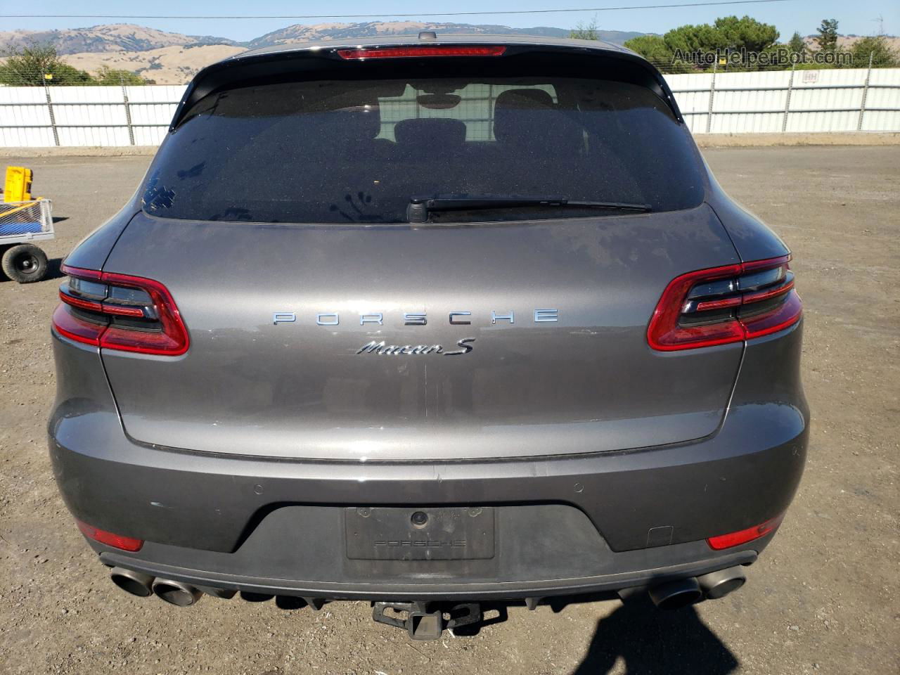 2018 Porsche Macan S Gray vin: WP1AB2A52JLB36391