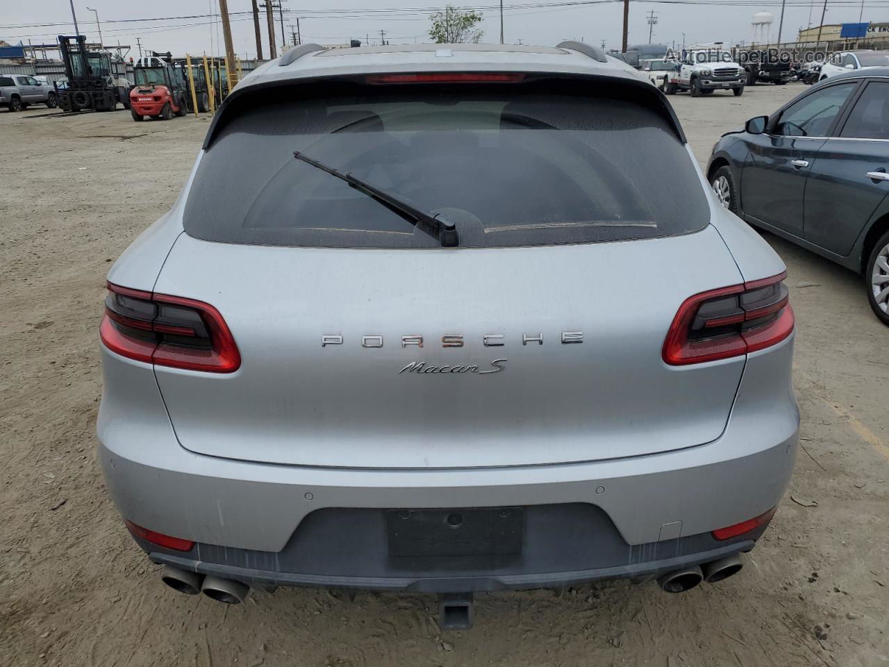 2017 Porsche Macan S Silver vin: WP1AB2A54HLB16038