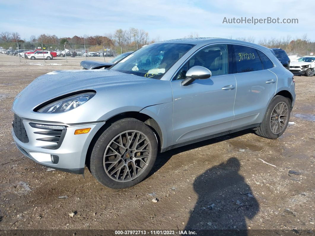 2017 Porsche Macan S Серебряный vin: WP1AB2A55HLB11589