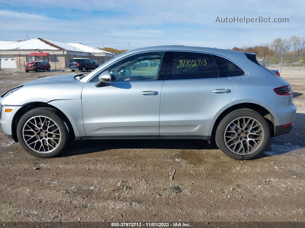 2017 Porsche Macan S Silver vin: WP1AB2A55HLB11589