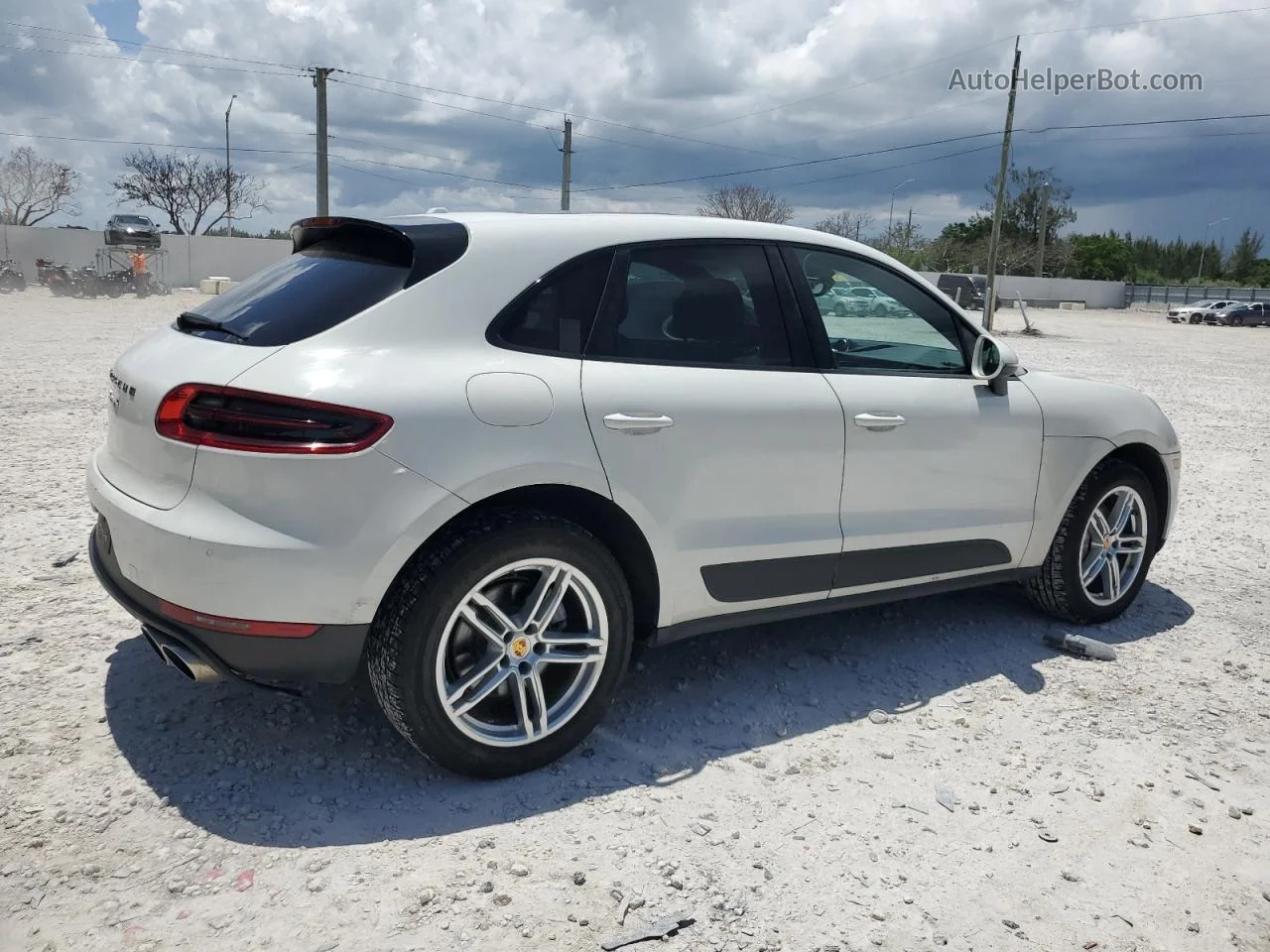 2018 Porsche Macan S White vin: WP1AB2A55JLB30939