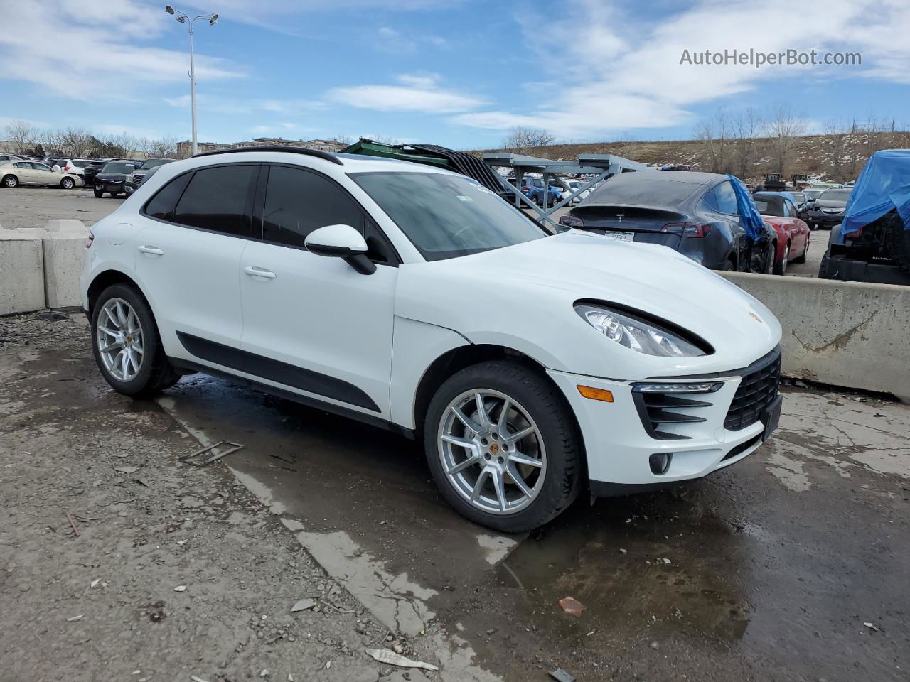 2017 Porsche Macan S White vin: WP1AB2A56HLB10130