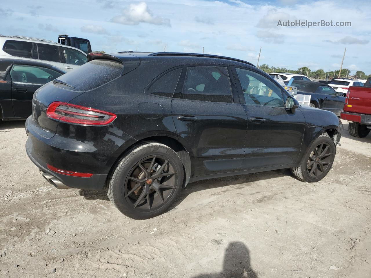 2018 Porsche Macan S Черный vin: WP1AB2A59JLB39899