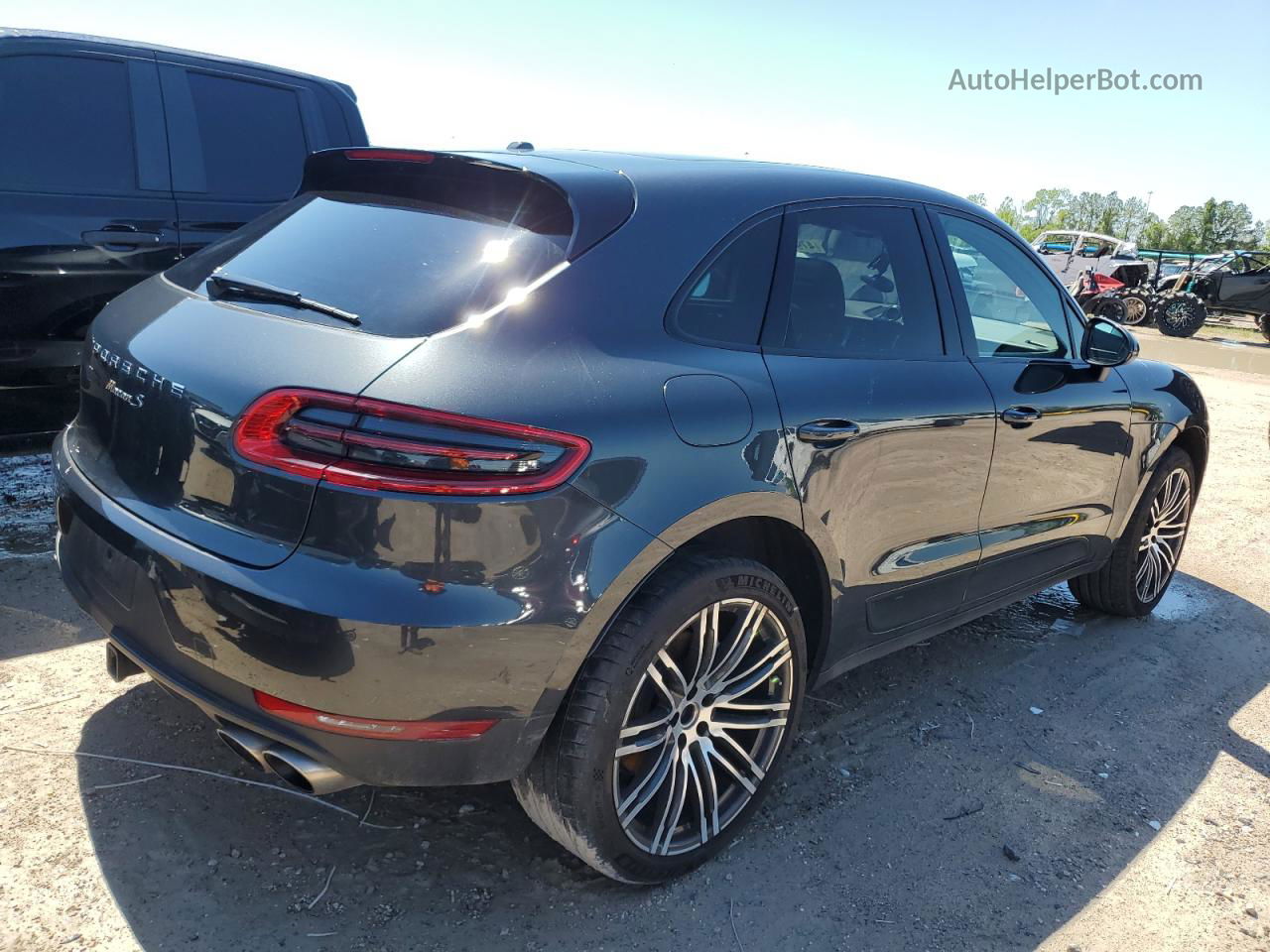 2018 Porsche Macan S Black vin: WP1AB2A5XJLB39992