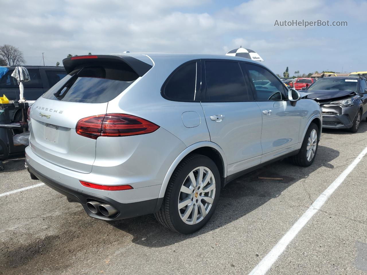 2018 Porsche Cayenne Se Hybrid Platinum Silver vin: WP1AE2A27JLA72703