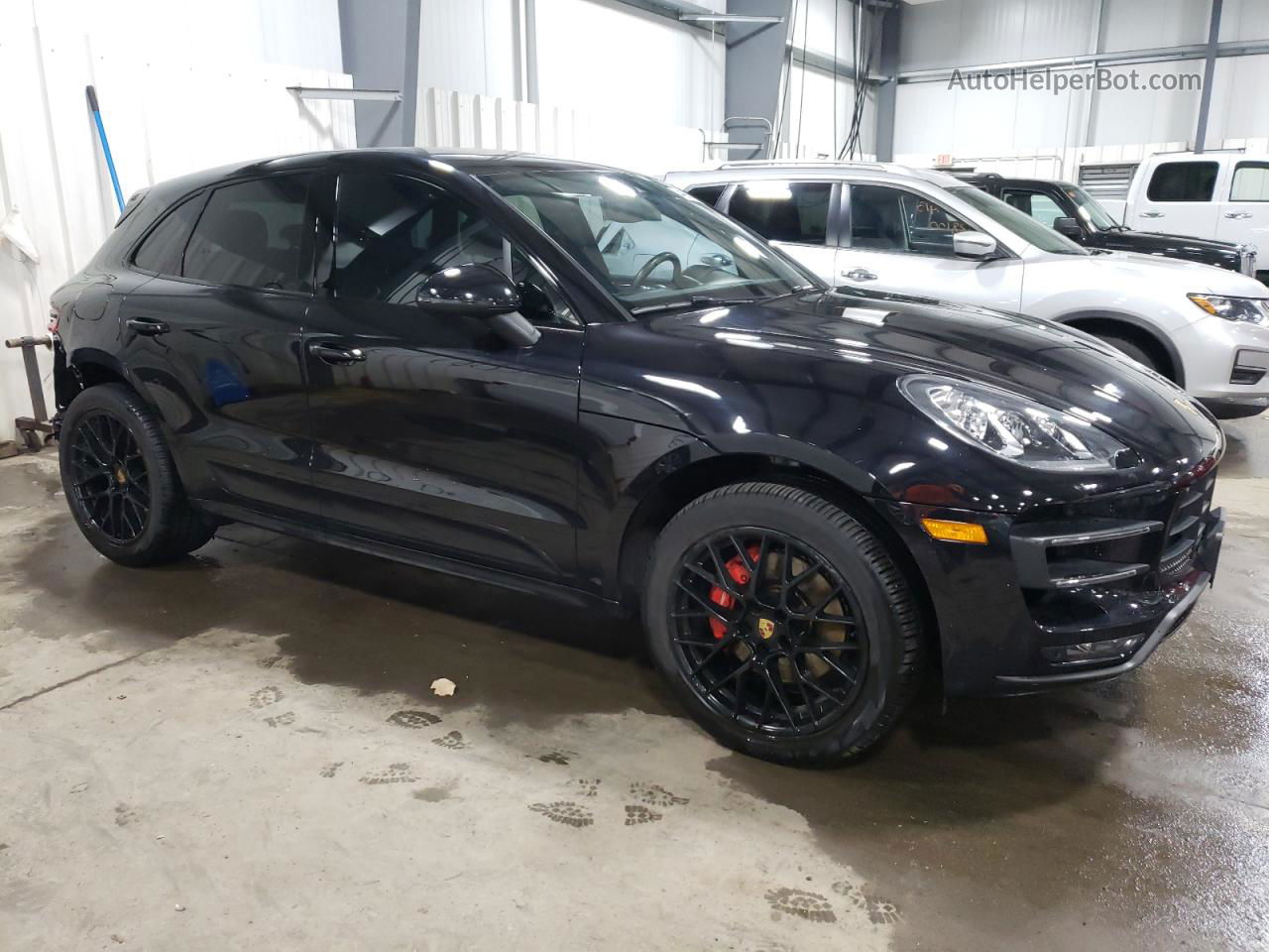 2018 Porsche Macan Turbo Black vin: WP1AF2A53JLB70117