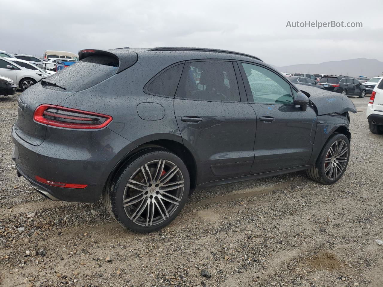 2017 Porsche Macan Turbo Черный vin: WP1AF2A54HLB61226