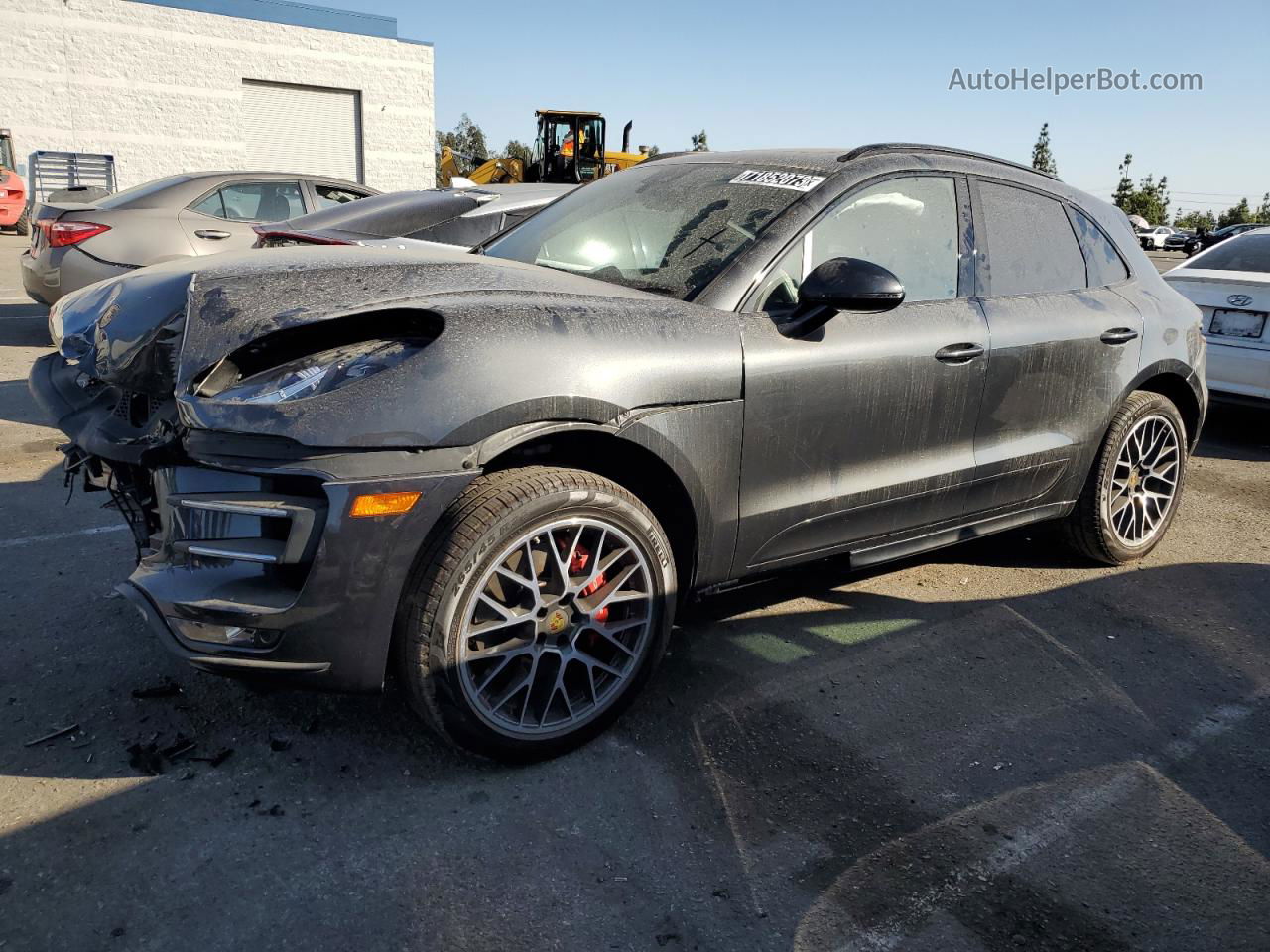 2018 Porsche Macan Turbo Черный vin: WP1AF2A58JLB70324