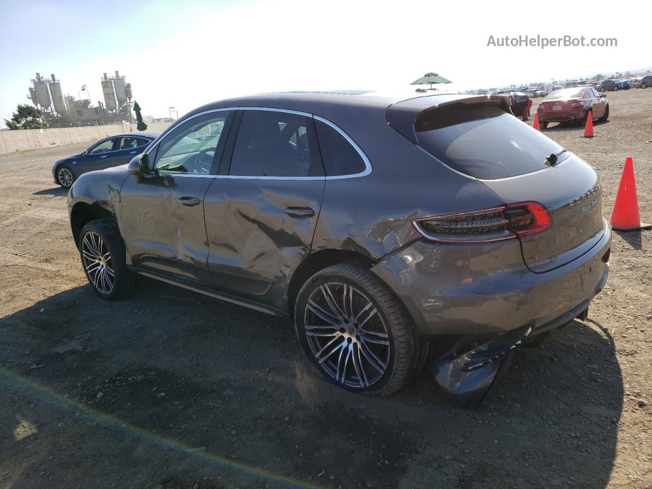 2018 Porsche Macan Turbo Charcoal vin: WP1AF2A58JLB70968