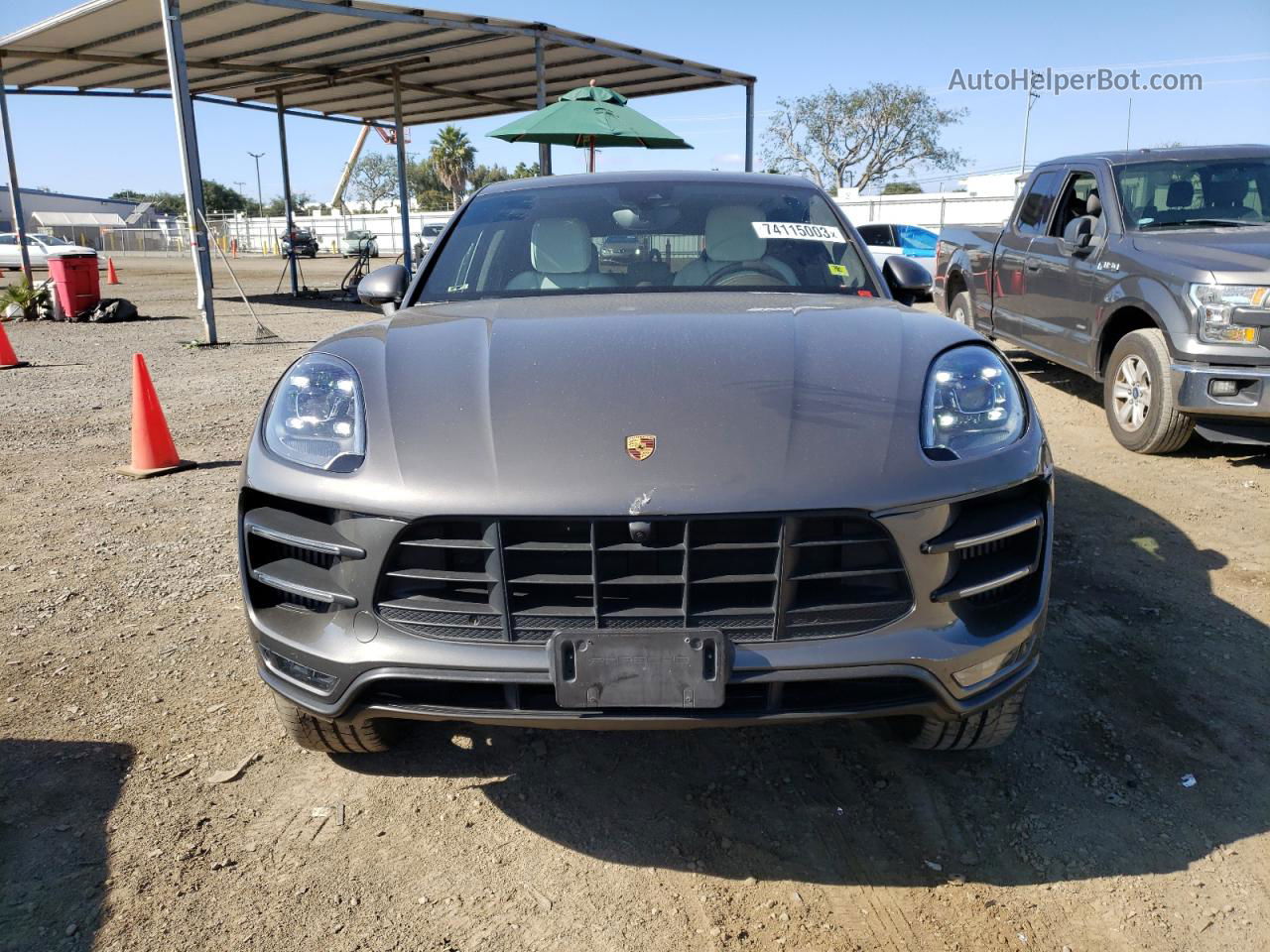 2018 Porsche Macan Turbo Charcoal vin: WP1AF2A58JLB70968