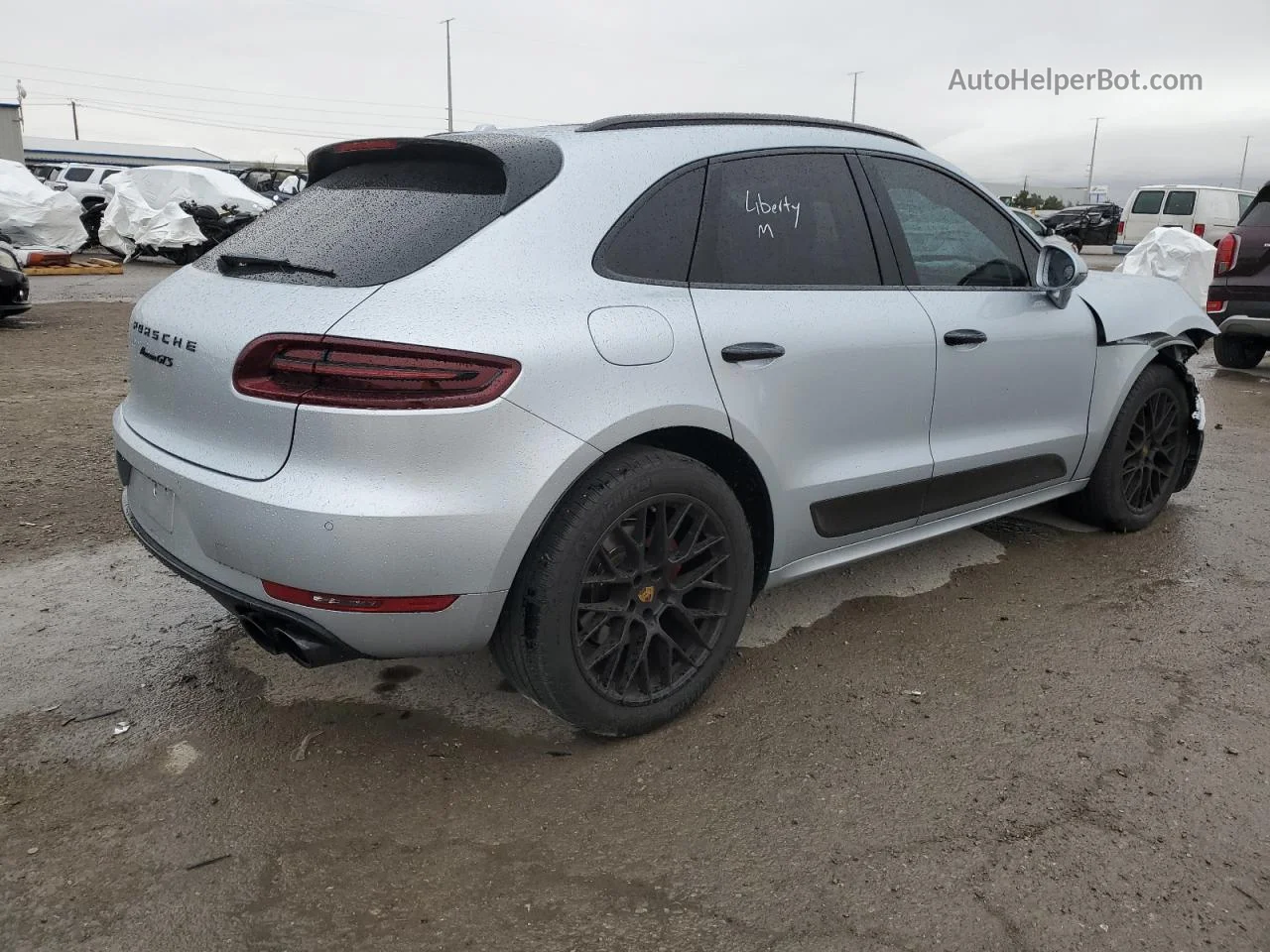 2017 Porsche Macan Gts Silver vin: WP1AG2A56HLB56610