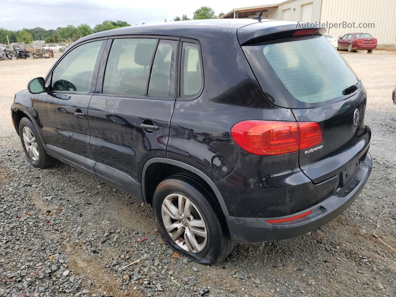 2013 Volkswagen Tiguan S Черный vin: WVGAV3AX0DW620560