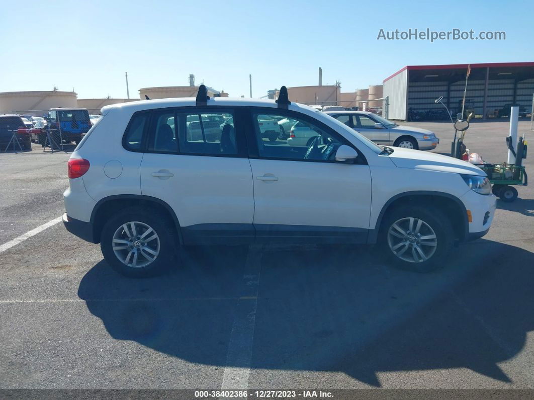 2013 Volkswagen Tiguan S Белый vin: WVGAV3AX1DW620339