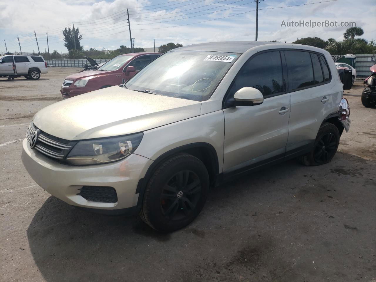 2013 Volkswagen Tiguan S Silver vin: WVGAV3AX2DW574469