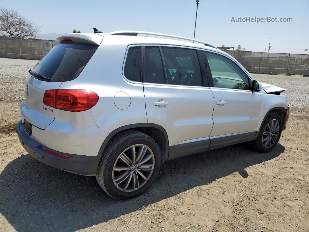 2013 Volkswagen Tiguan S Серый vin: WVGAV3AX4DW072935