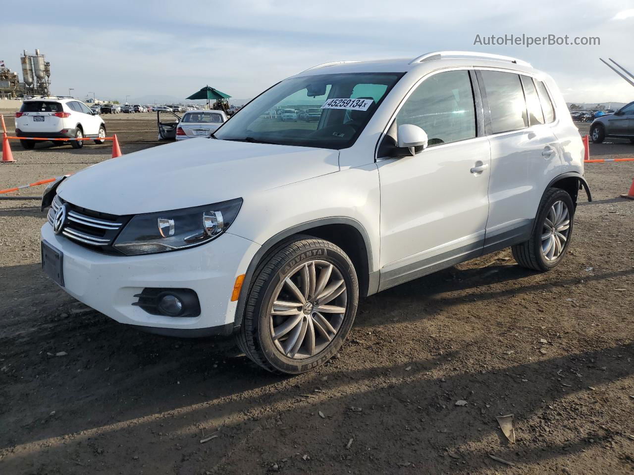 2013 Volkswagen Tiguan S White vin: WVGAV3AX7DW074047