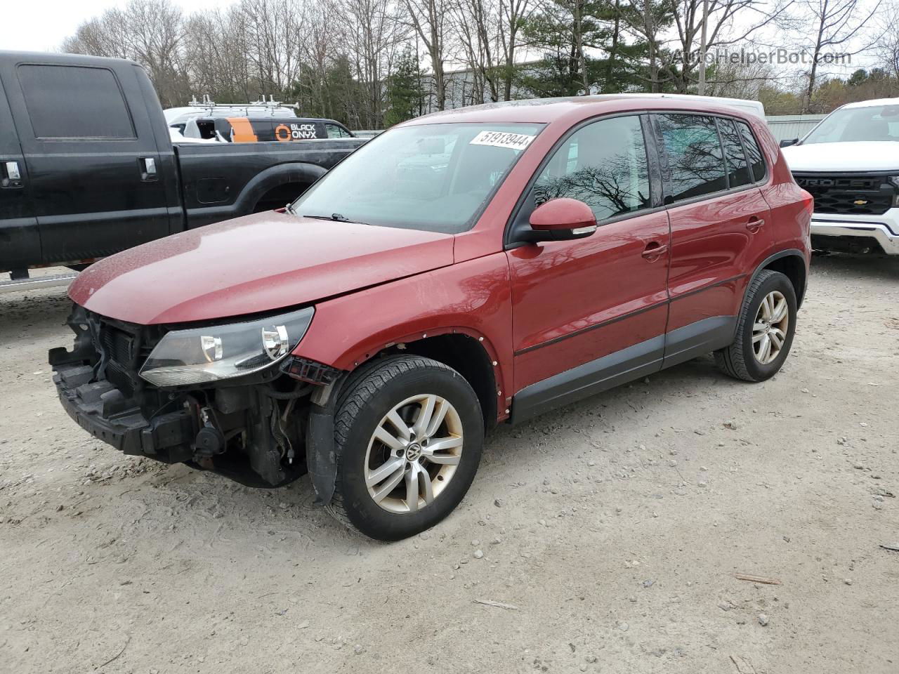 2013 Volkswagen Tiguan S Коричневый vin: WVGAV3AX7DW083153