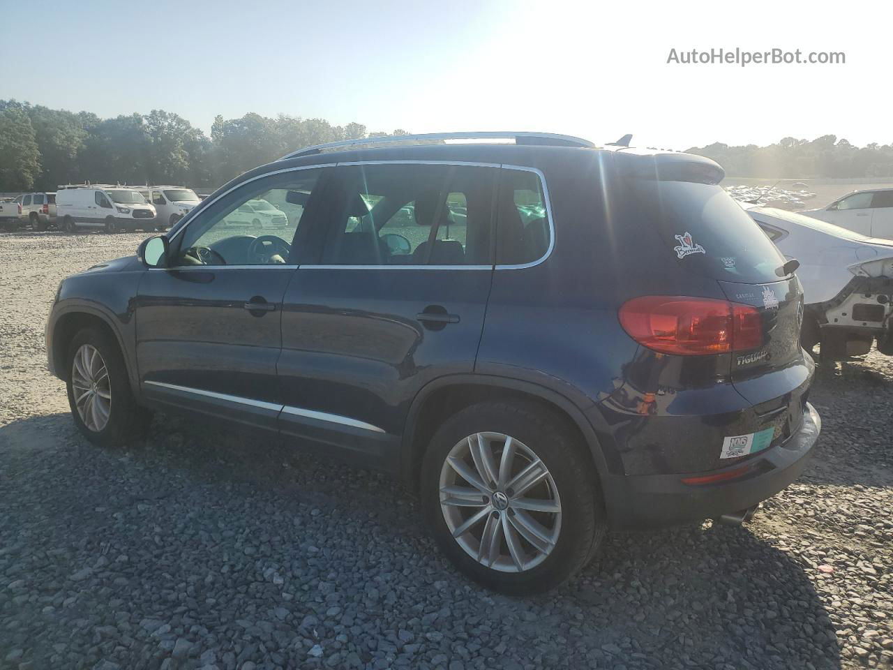 2013 Volkswagen Tiguan S Blue vin: WVGAV3AX7DW560261