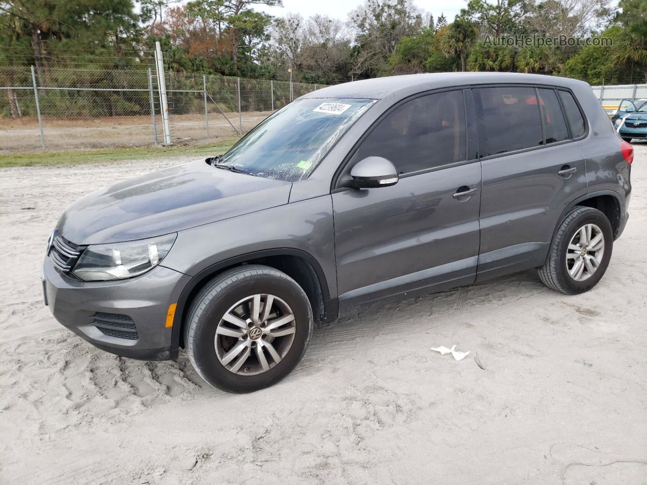 2013 Volkswagen Tiguan S Gray vin: WVGAV3AX7DW602654