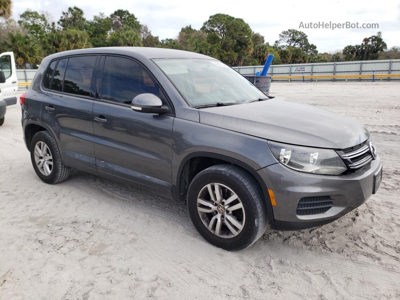 2013 Volkswagen Tiguan S Gray vin: WVGAV3AX7DW602654