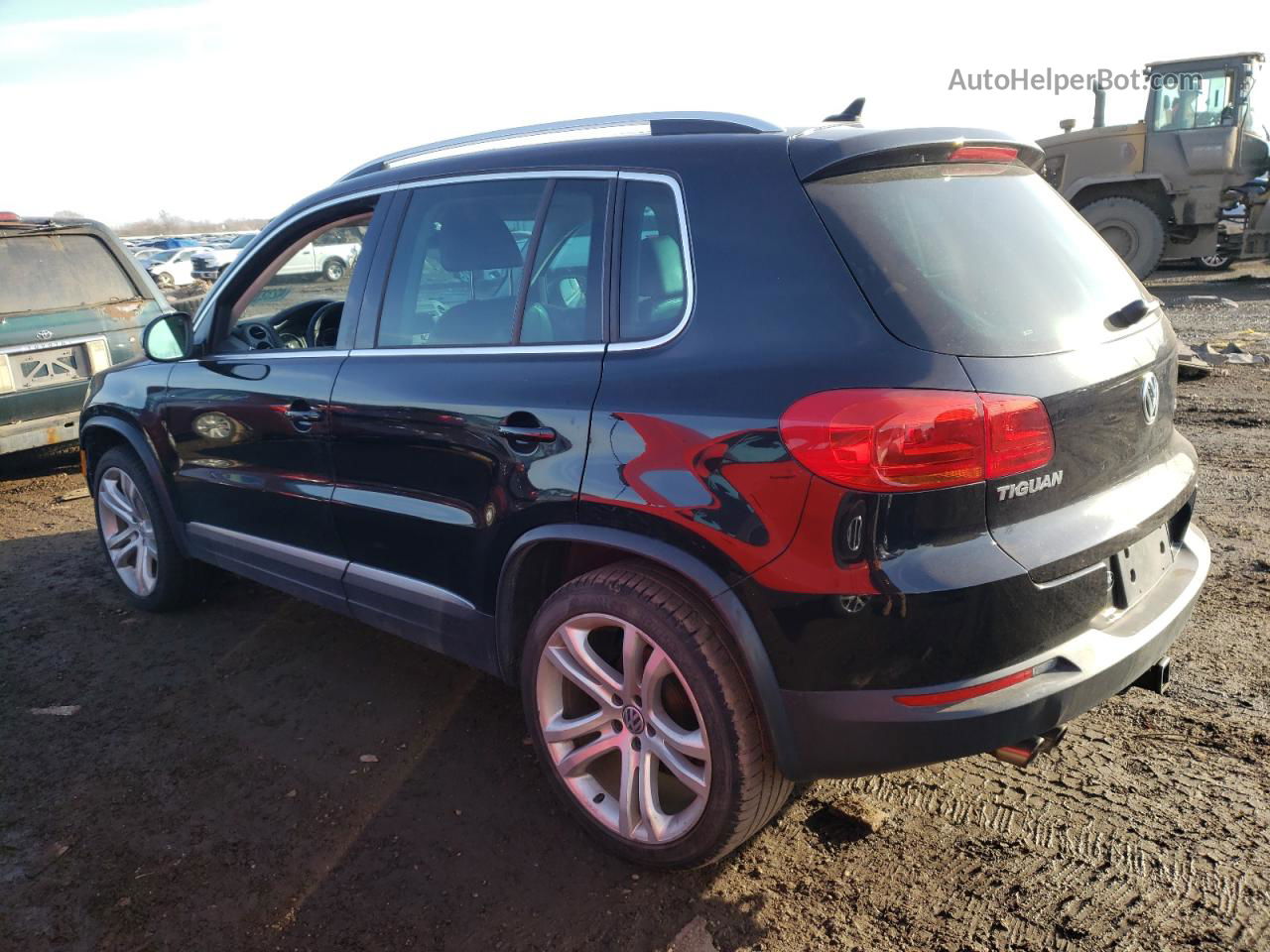 2013 Volkswagen Tiguan S Black vin: WVGAV3AX9DW078732