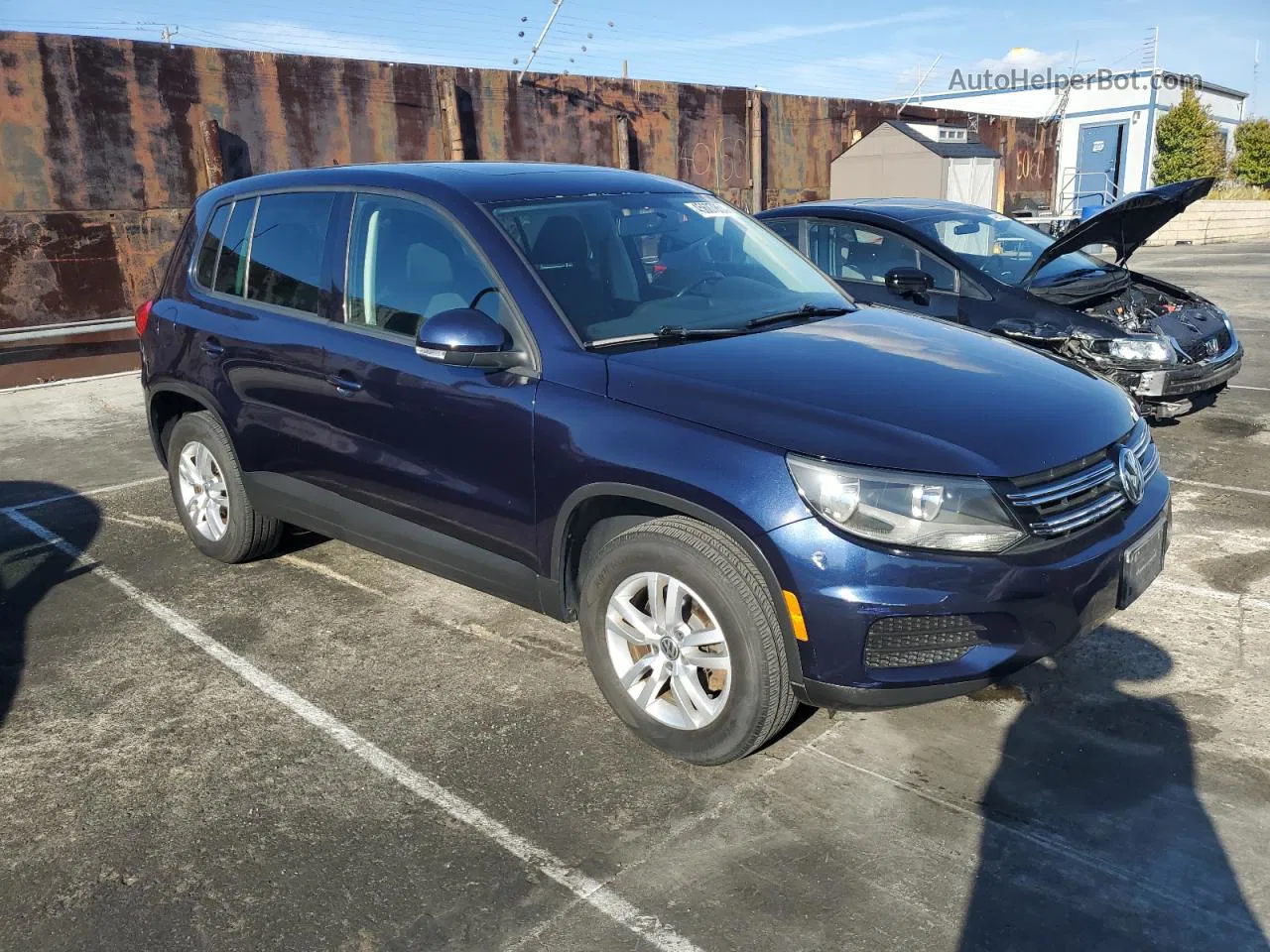 2013 Volkswagen Tiguan S Синий vin: WVGAV3AX9DW592080