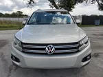 2013 Volkswagen Tiguan S Серебряный vin: WVGAV3AXXDW567415