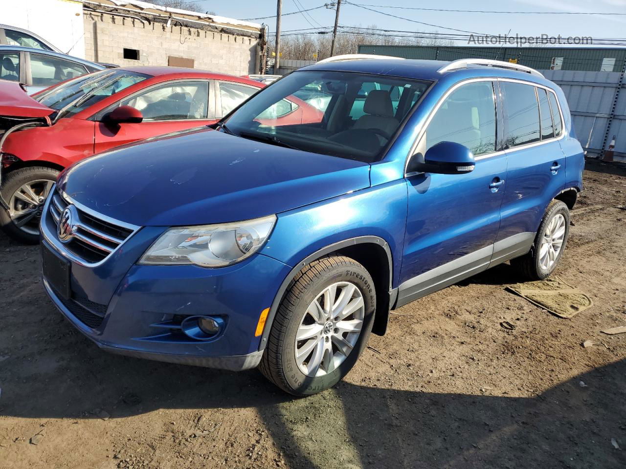 2010 Volkswagen Tiguan S Blue vin: WVGAV7AX0AW000620