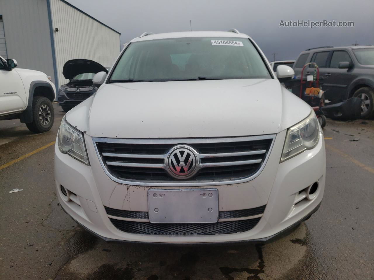 2010 Volkswagen Tiguan S White vin: WVGAV7AX0AW537696