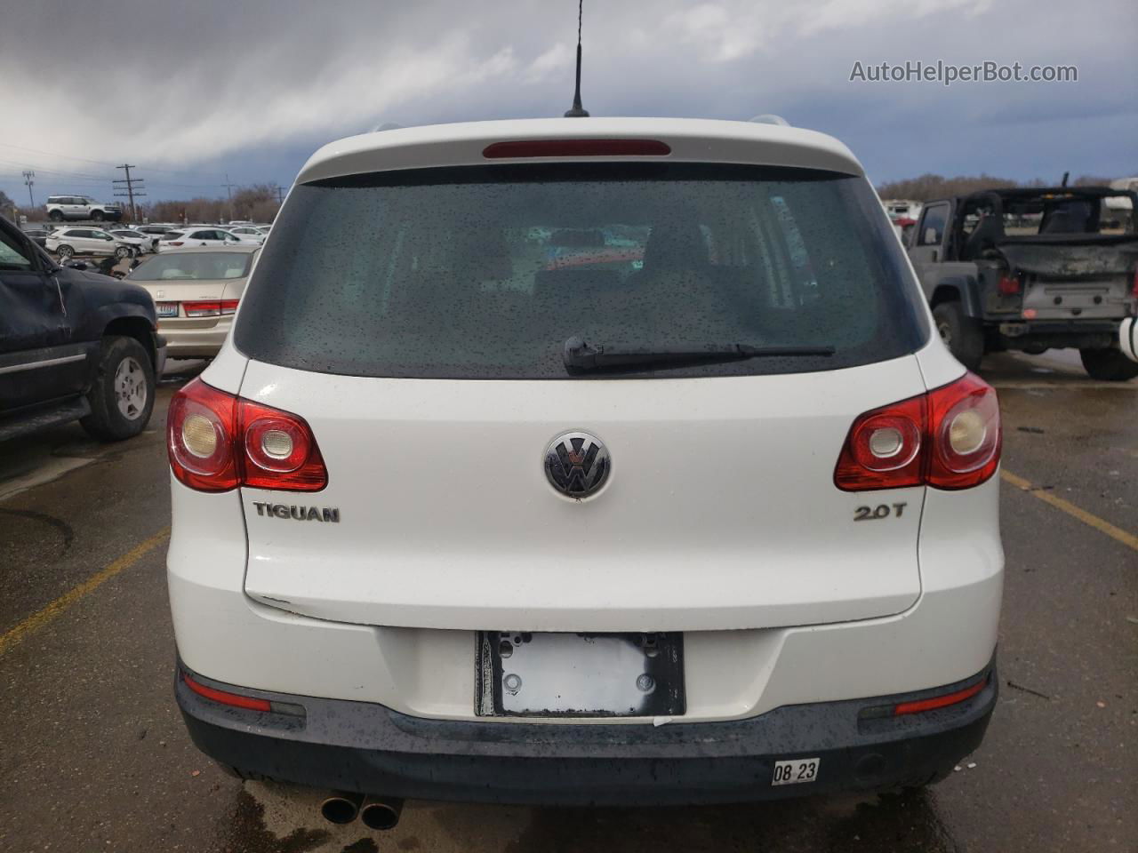 2010 Volkswagen Tiguan S White vin: WVGAV7AX0AW537696