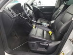 2010 Volkswagen Tiguan S Серебряный vin: WVGAV7AX0AW538153