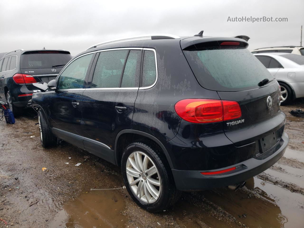 2013 Volkswagen Tiguan S Black vin: WVGAV7AX0DW545947