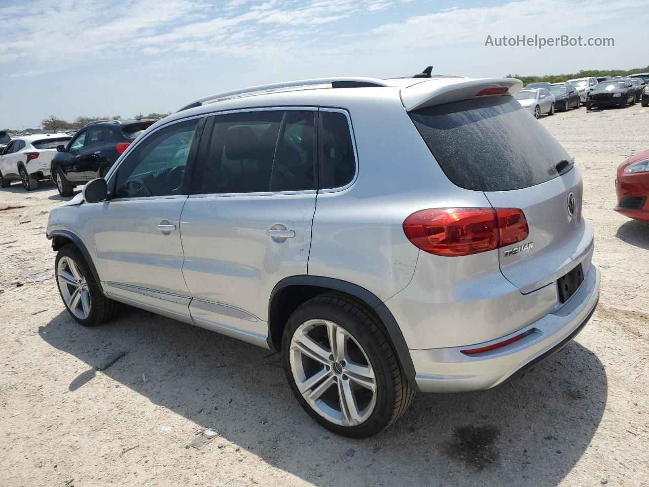 2016 Volkswagen Tiguan S Silver vin: WVGAV7AX0GW046540