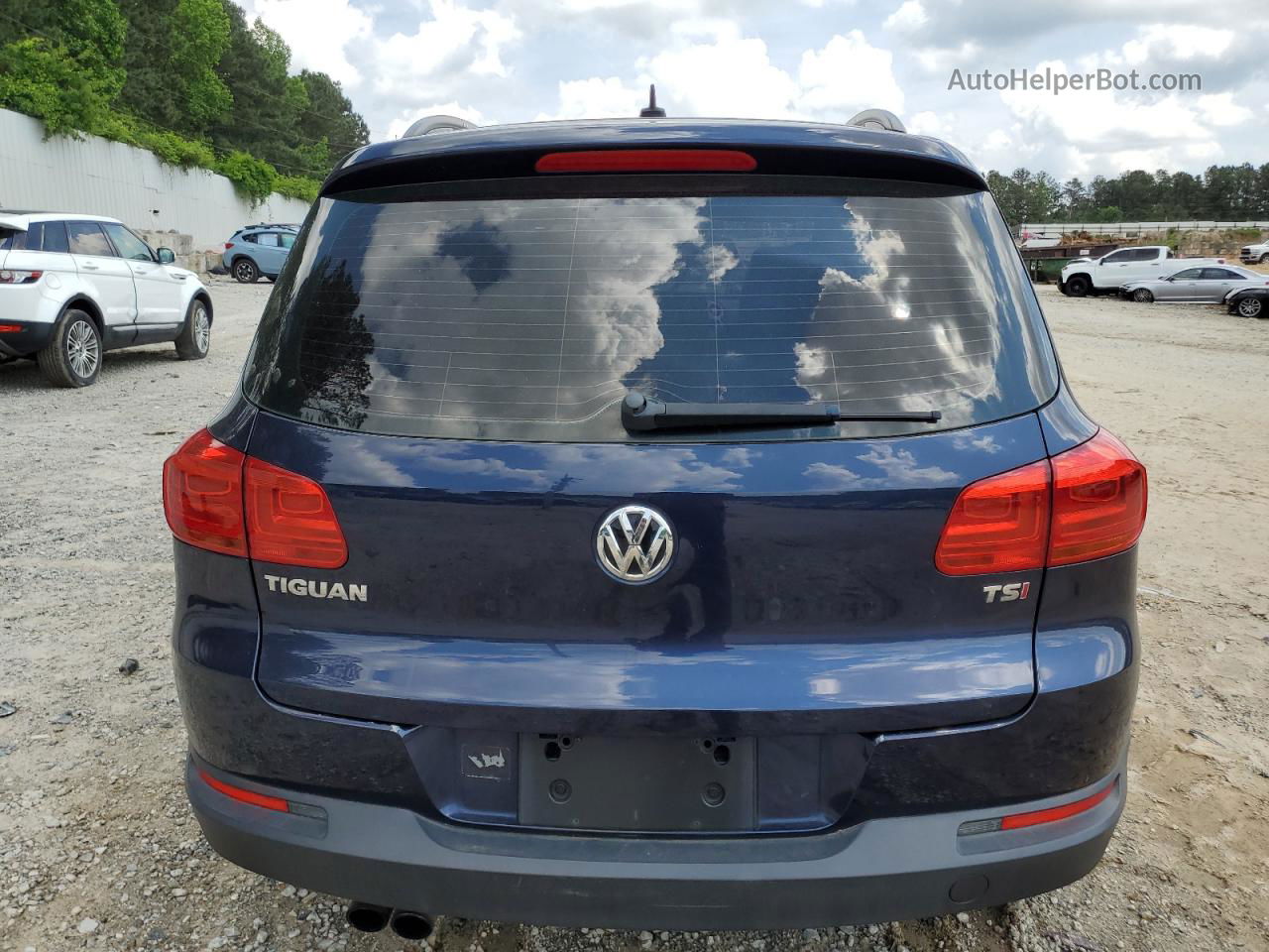 2016 Volkswagen Tiguan S Blue vin: WVGAV7AX0GW530613