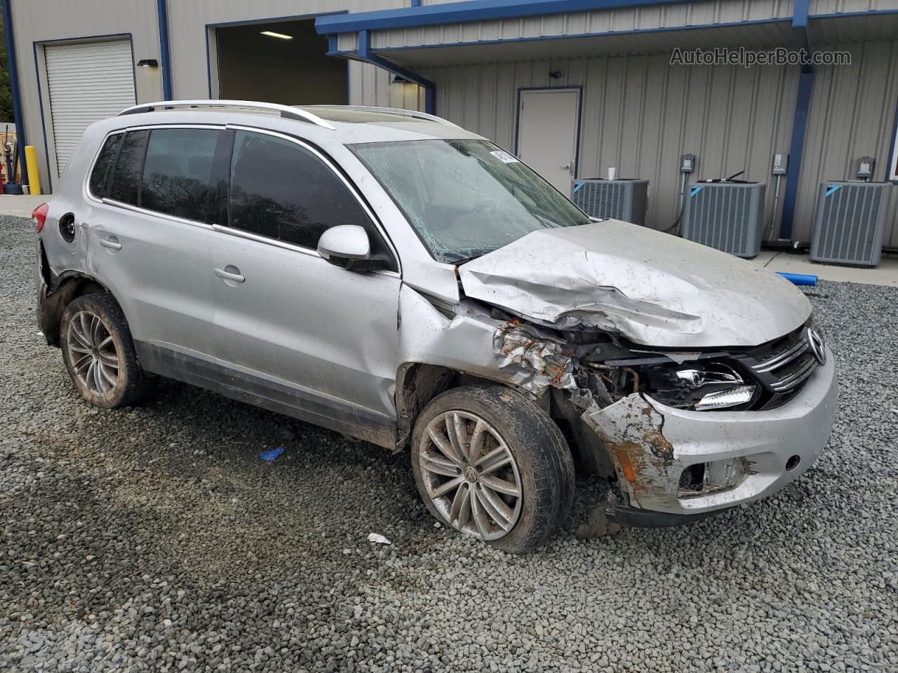 2016 Volkswagen Tiguan S Silver vin: WVGAV7AX0GW571579