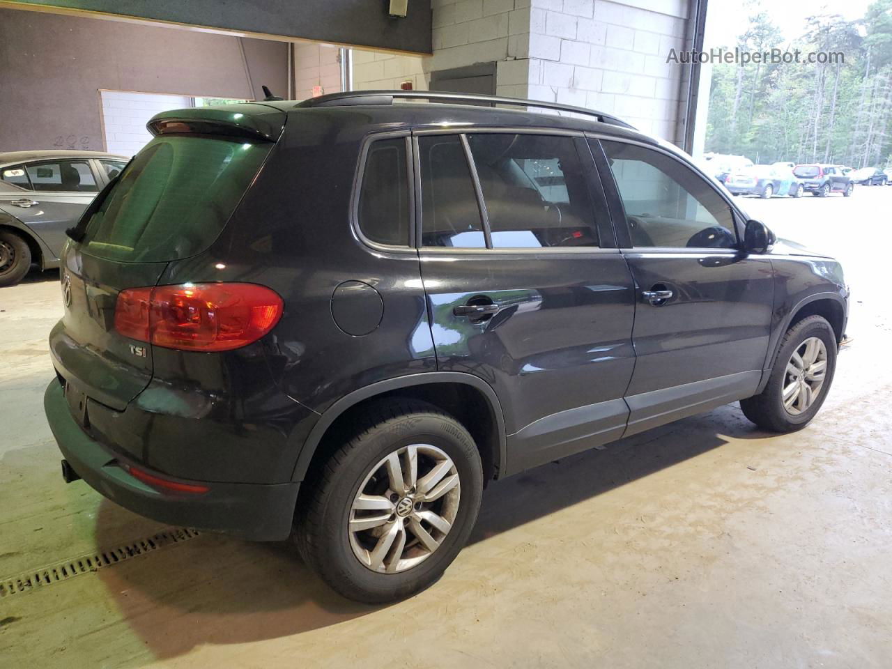 2016 Volkswagen Tiguan S Угольный vin: WVGAV7AX0GW617878