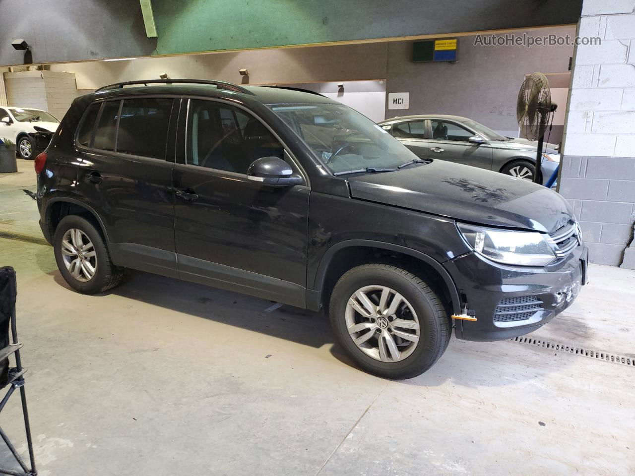 2016 Volkswagen Tiguan S Угольный vin: WVGAV7AX0GW617878