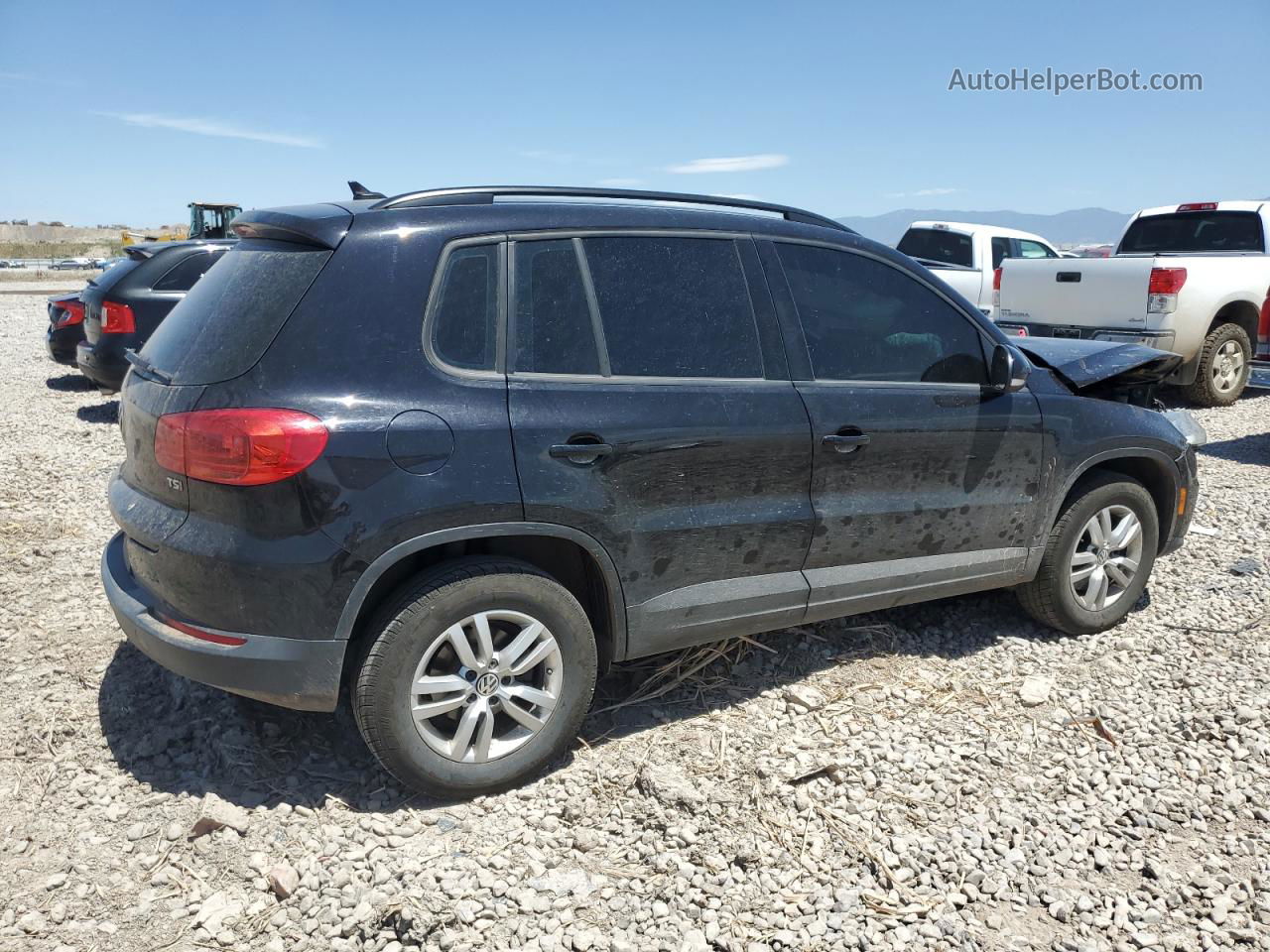 2017 Volkswagen Tiguan S Black vin: WVGAV7AX0HK018410