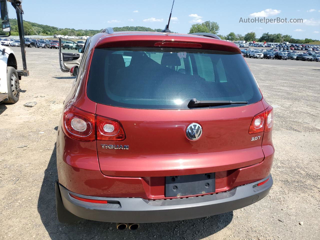 2010 Volkswagen Tiguan S Red vin: WVGAV7AX1AW001422