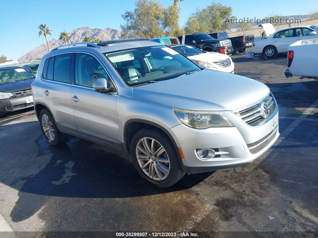 2010 Volkswagen Tiguan Sel Silver vin: WVGAV7AX1AW504304