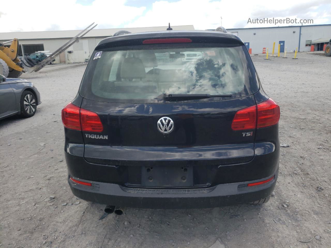 2016 Volkswagen Tiguan S Black vin: WVGAV7AX1GW517885